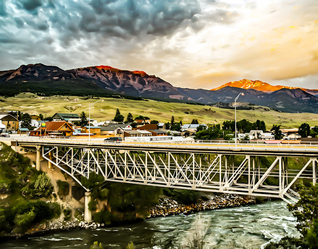 A Travel Guide to Gardiner, Montana Gateway to Yellowstone National Park by James Bonner